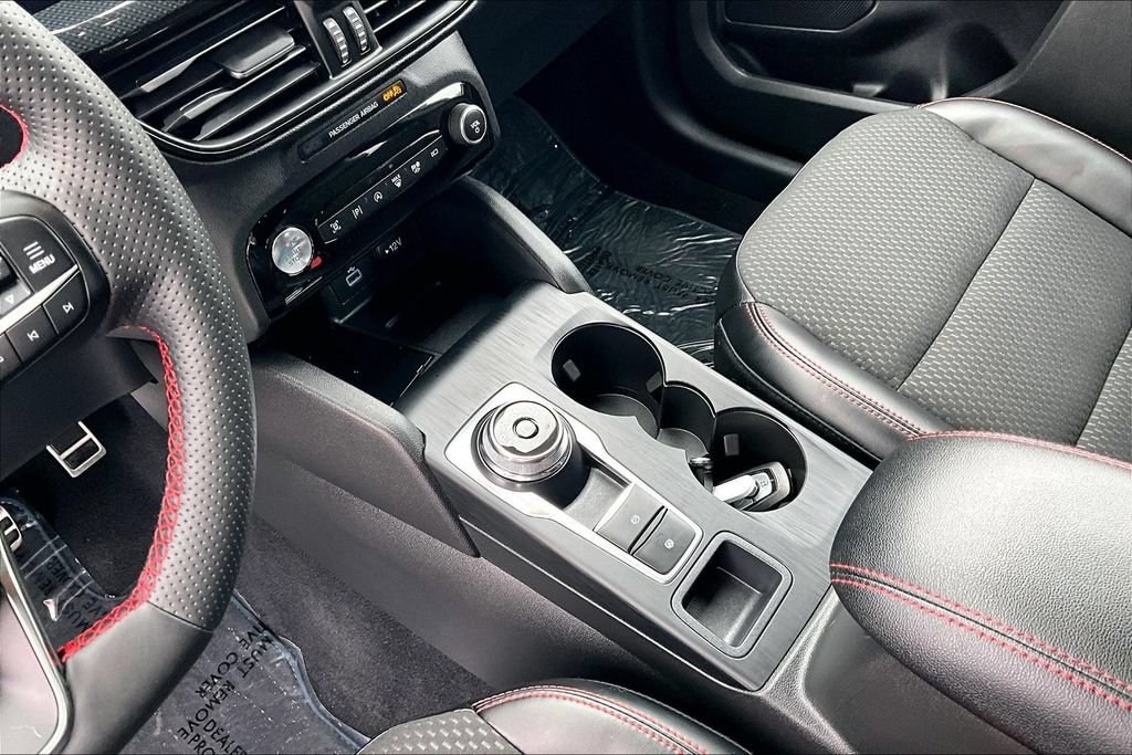 Certified 2023 Ford Escape ST-Line Elite AWD/4WD image 15