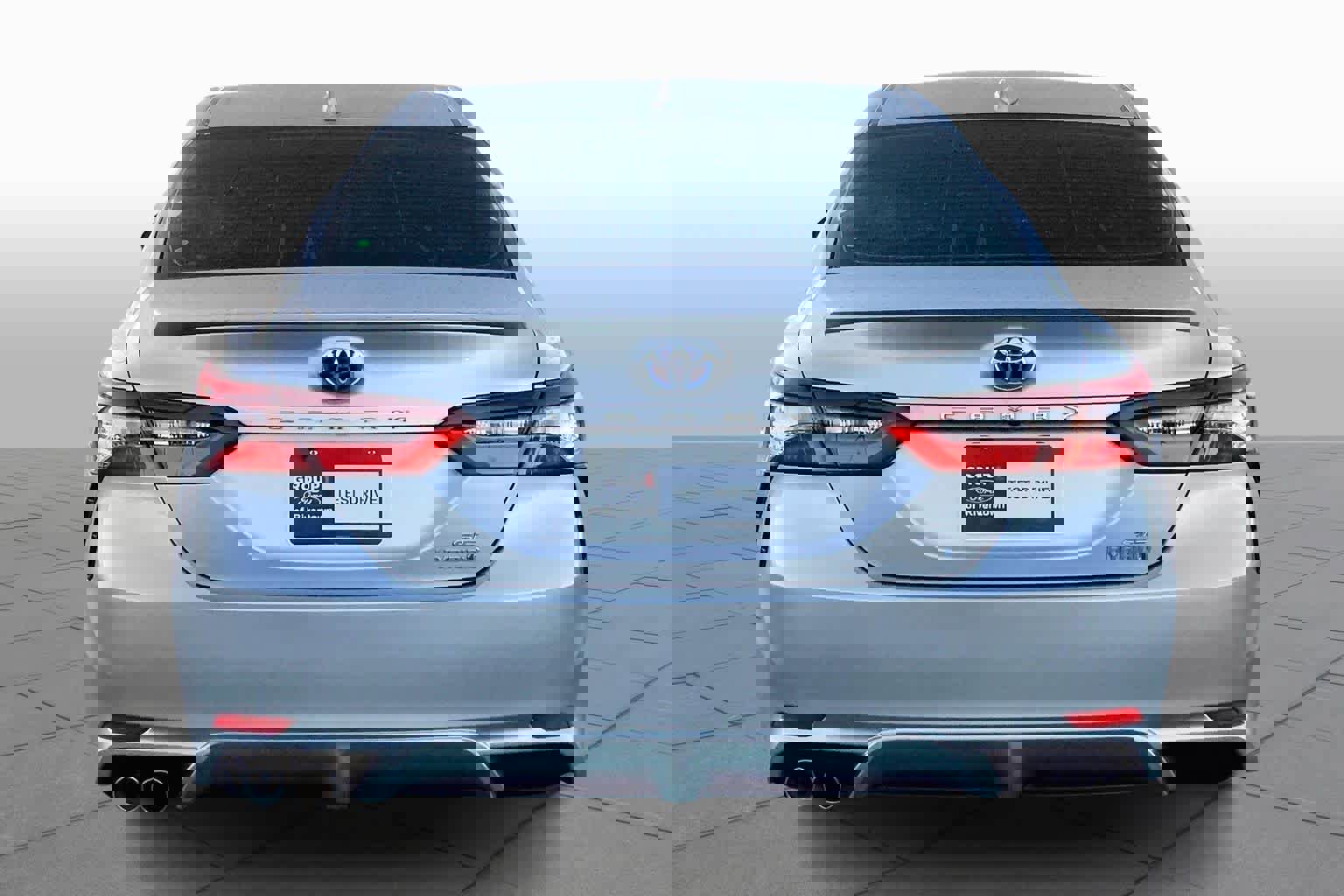 Used 2023 Toyota Camry SE image 5