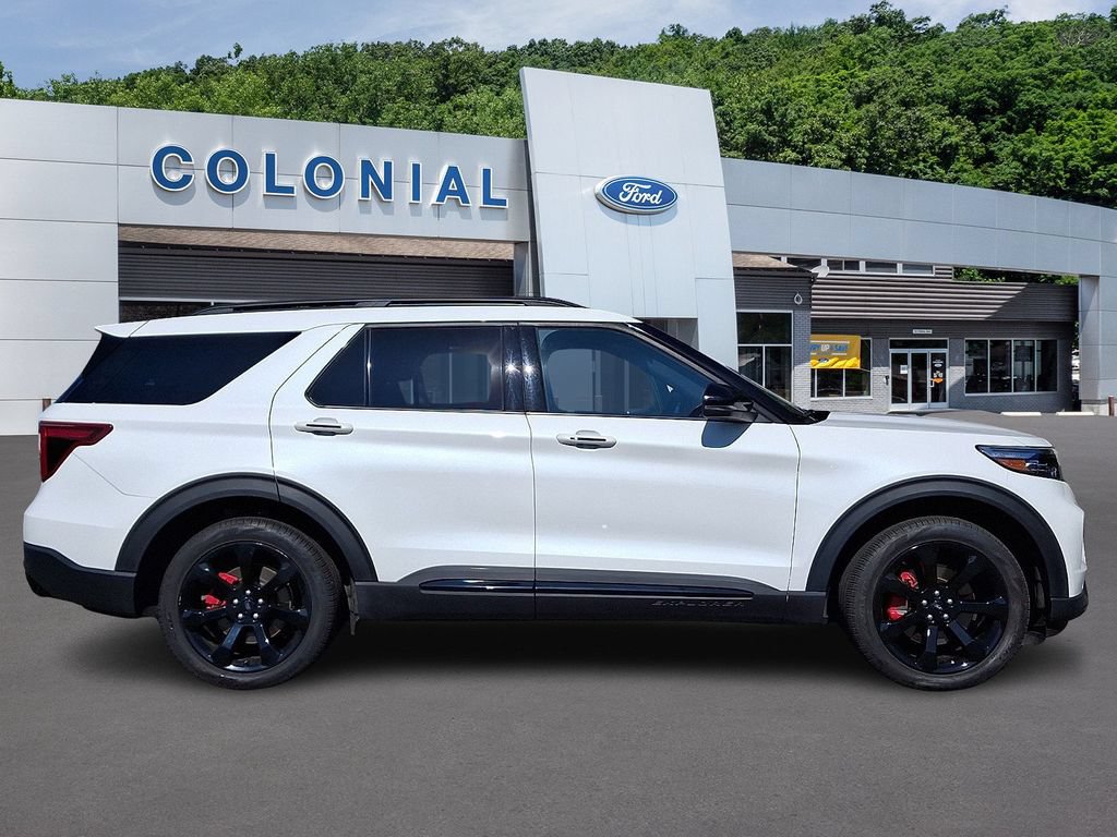 Certified 2024 Ford Explorer ST w/ Equipment Group 401A AWD/4WD image 7