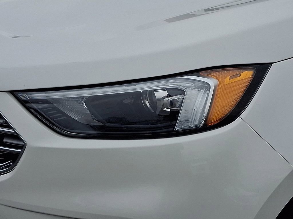 Certified 2022 Ford Edge SEL w/ Convenience Package image 9