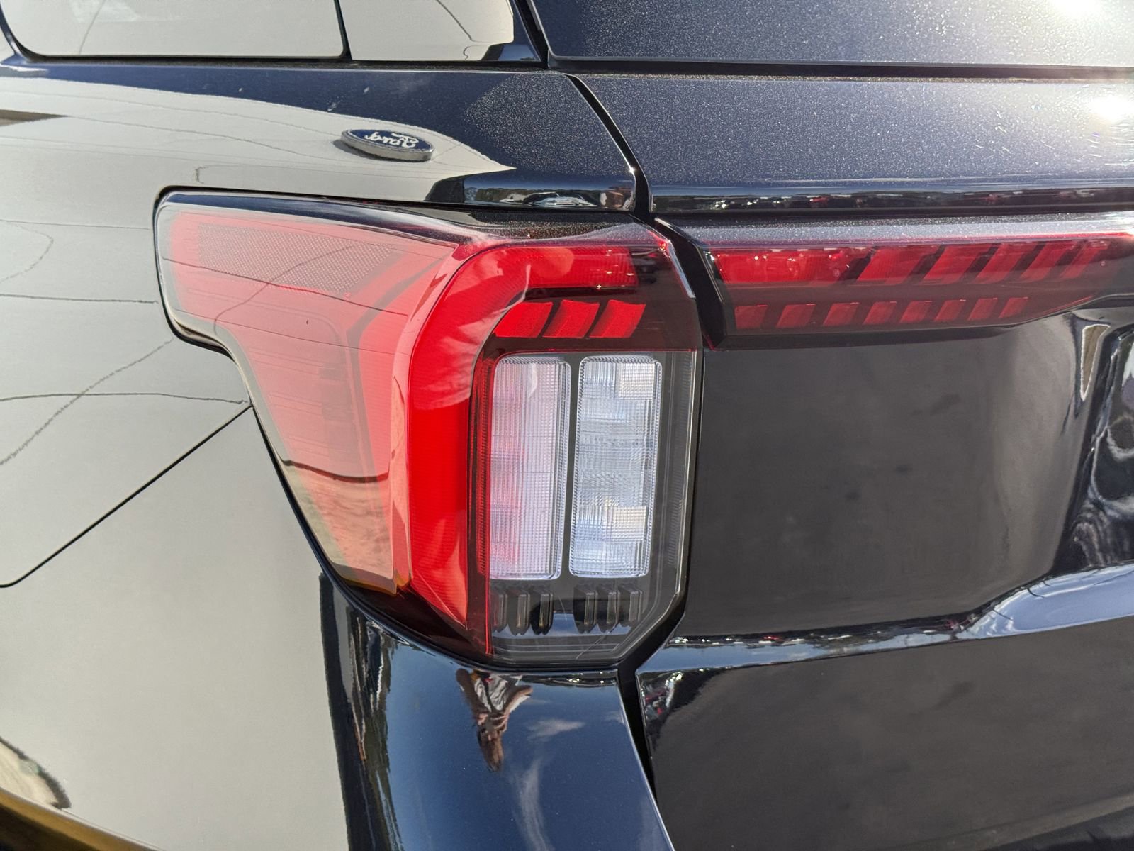 Certified 2025 Ford Explorer ST-Line image 7