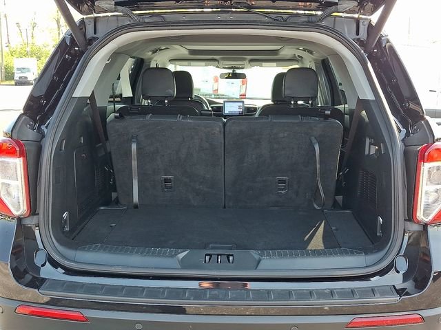 Certified 2023 Ford Explorer XLT w/ Equipment Group 202A AWD/4WD image 31