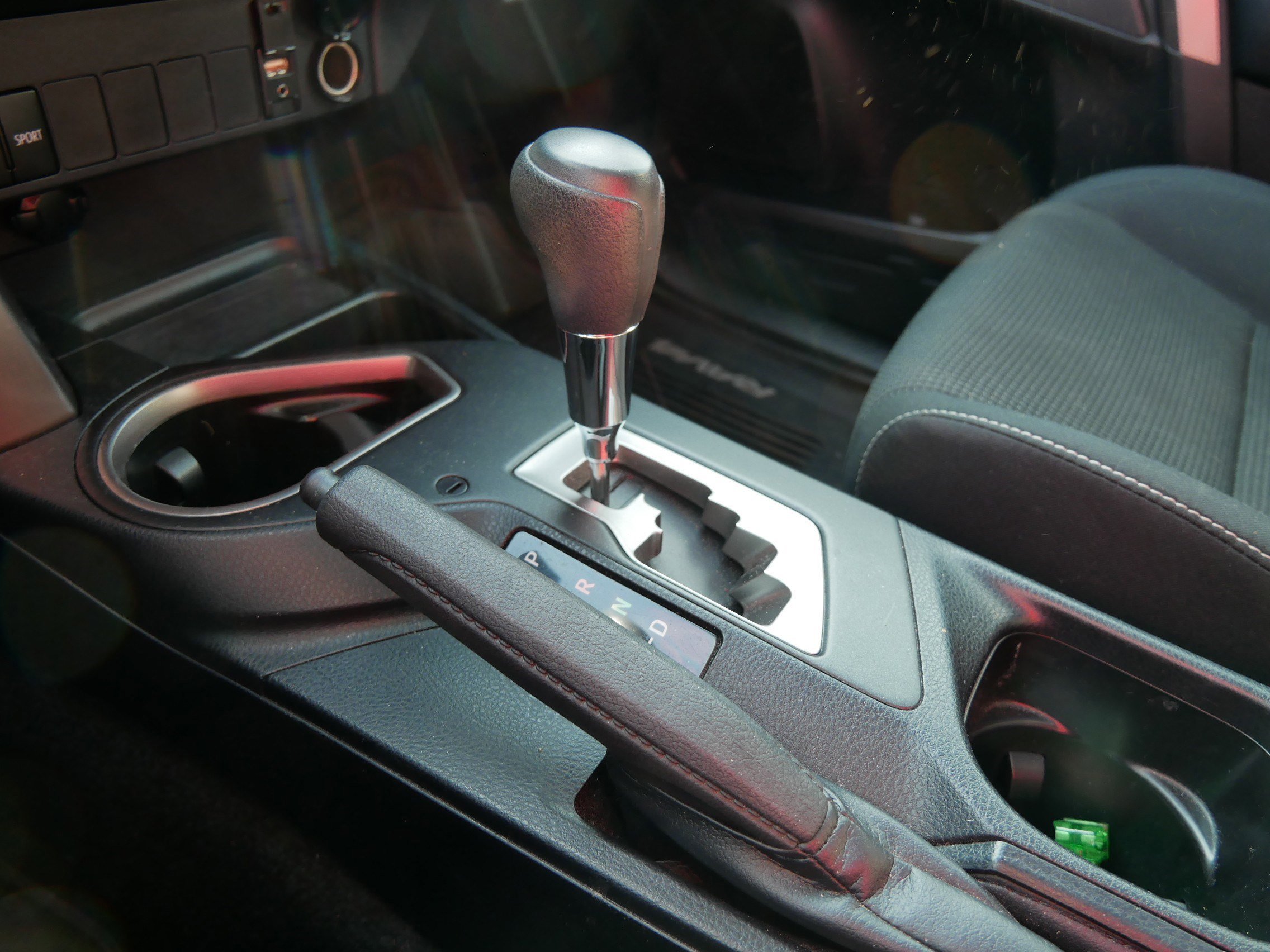 Used 2018 Toyota RAV4 XLE image 12