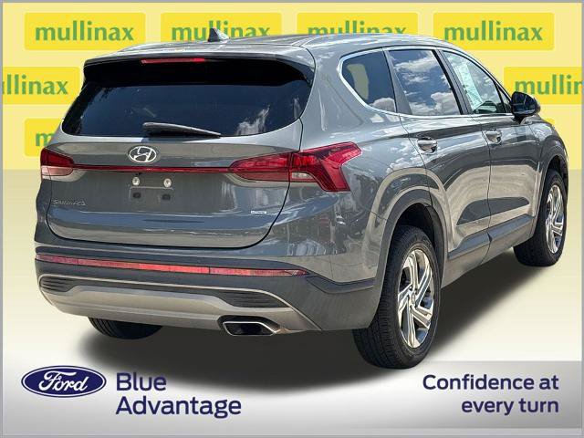 Used 2021 Hyundai Santa Fe SE w/ Cargo Package AWD/4WD image 4