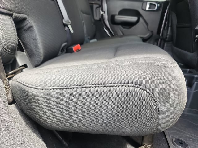 Used 2022 Jeep Wrangler Unlimited Sport AWD/4WD image 29
