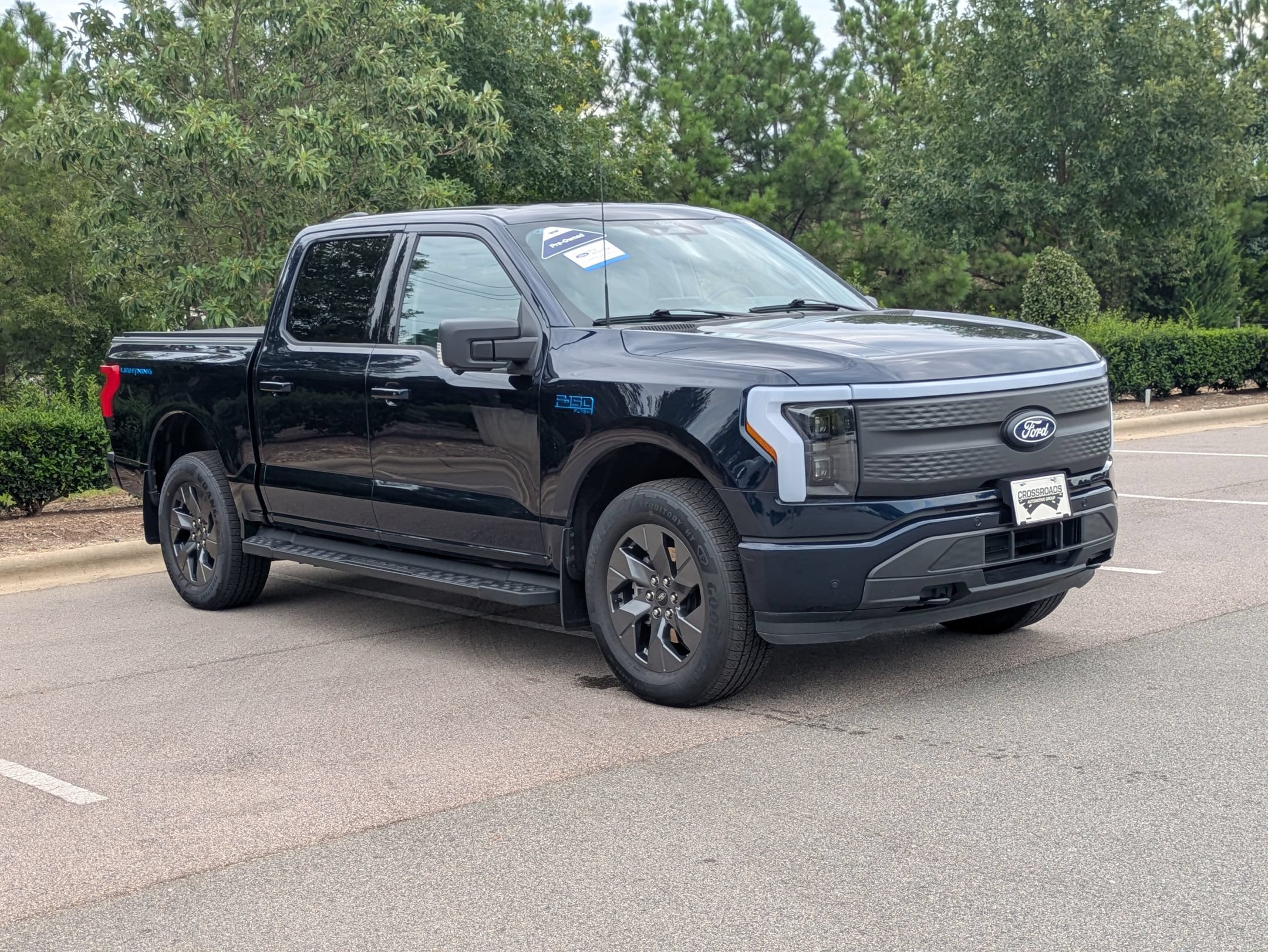 Certified 2025 Ford F150 Lightning Flash AWD/4WD image 2