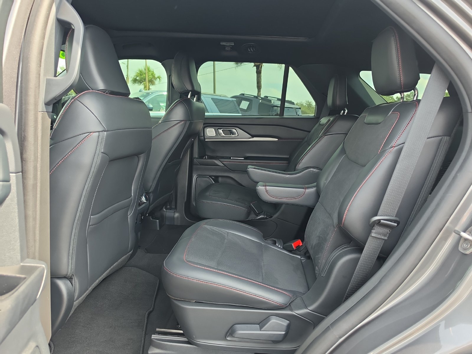 Certified 2025 Ford Explorer ST w/ Sun And Sound Package AWD/4WD image 14
