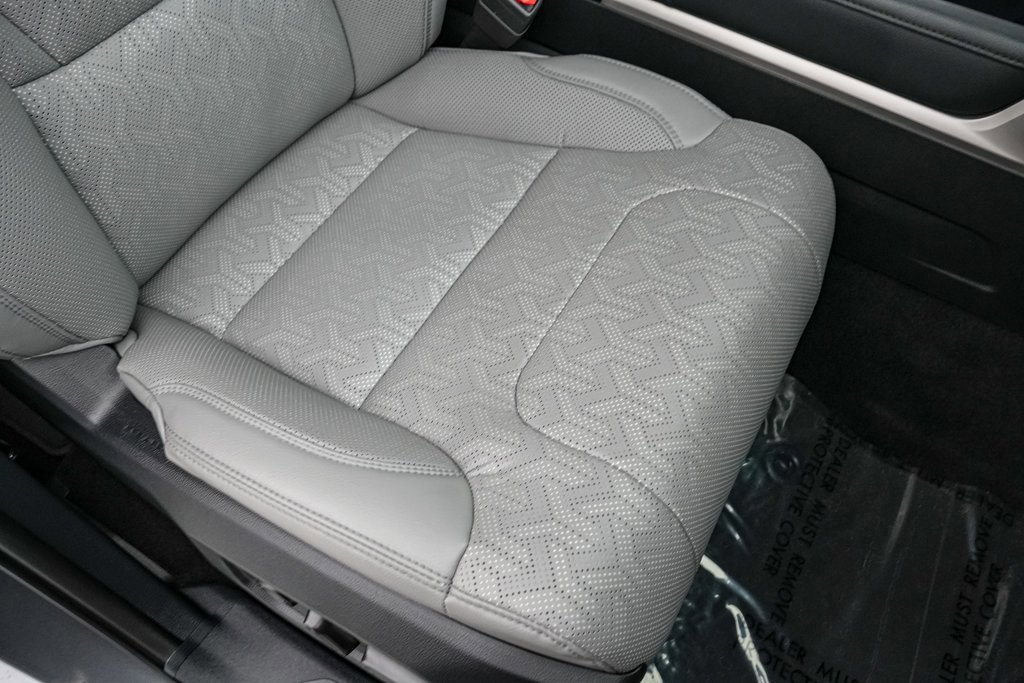Used 2024 Toyota Tundra Limited image 25