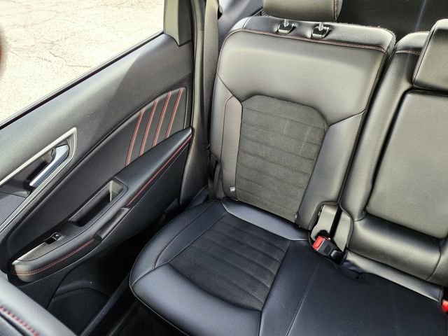 Certified 2024 Ford Edge ST-Line w/ Class II Trailer Tow Package image 16