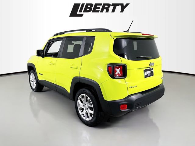 Used 2017 Jeep Renegade Latitude w/ Cold Weather Group image 5
