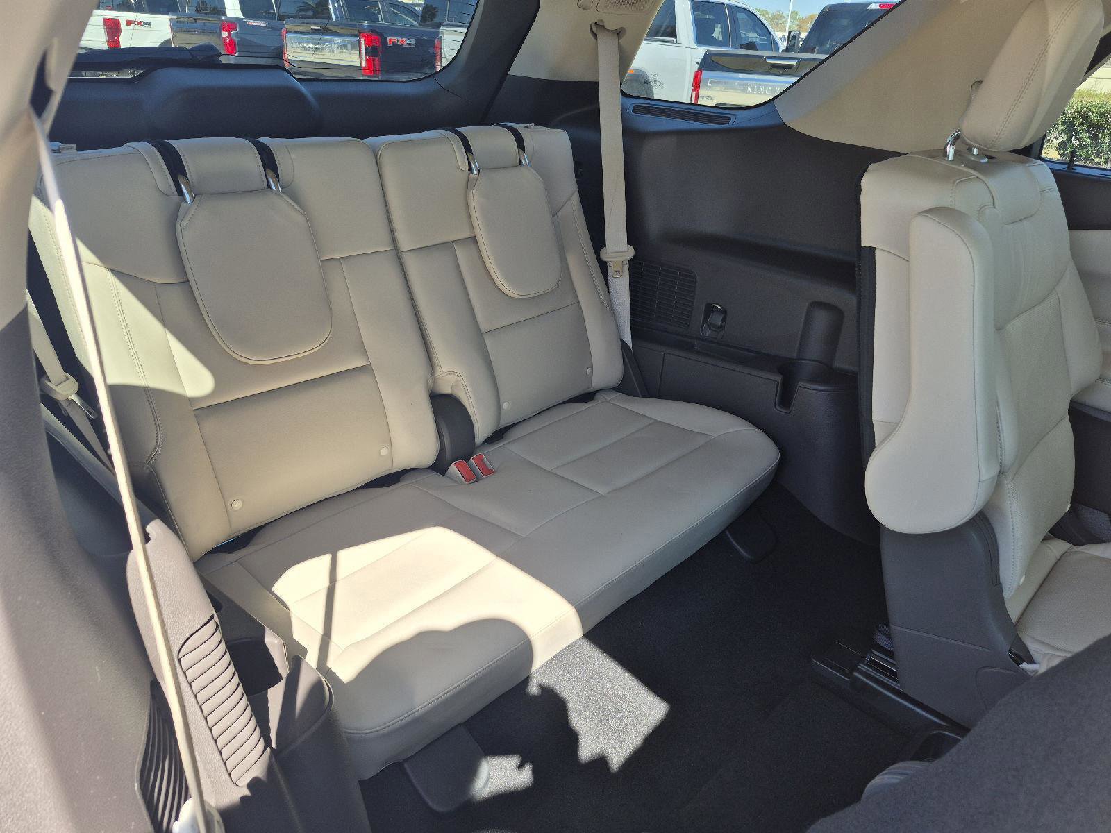 Certified 2021 Ford Explorer Platinum w/ Equipment Group 601A image 32