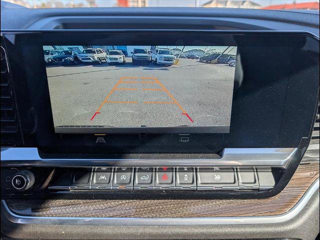 Used 2022 Chevrolet Silverado 1500 LT w/ Protection Package image 10