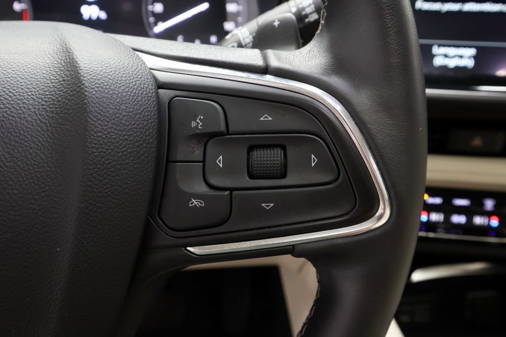 Used 2023 Buick Envision Avenir AWD/4WD image 31