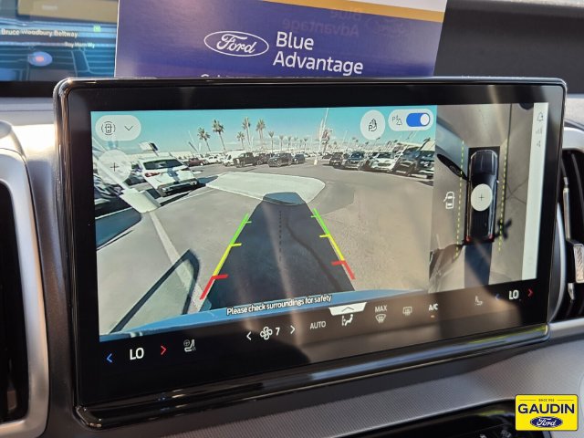 Certified 2025 Ford Expedition Active AWD/4WD image 22