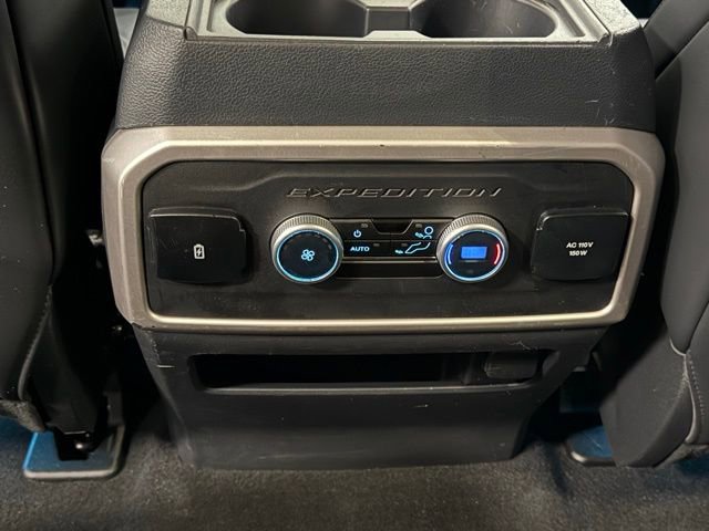 Certified 2024 Ford Expedition XLT image 35