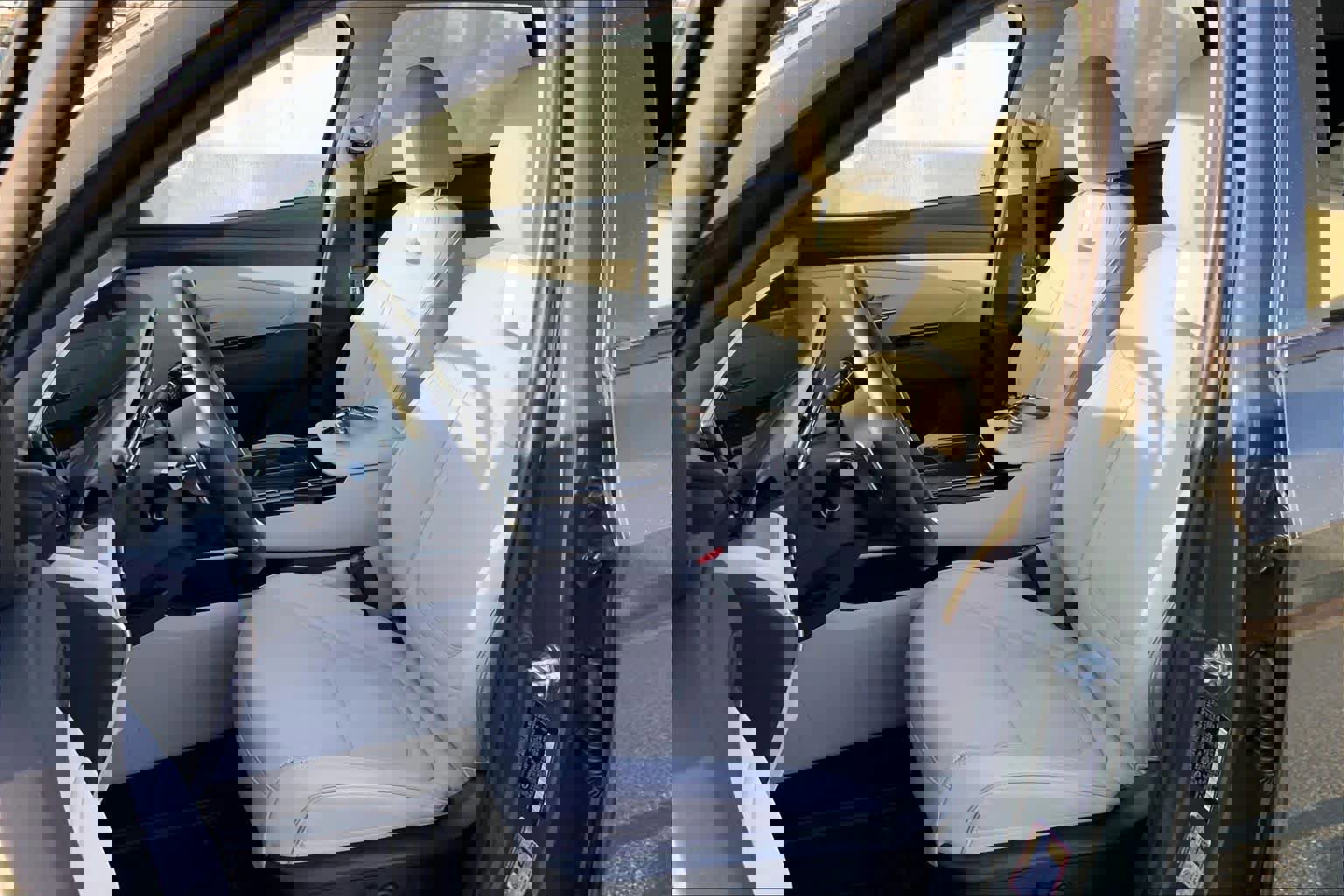 Used 2025 Hyundai Tucson Limited image 9