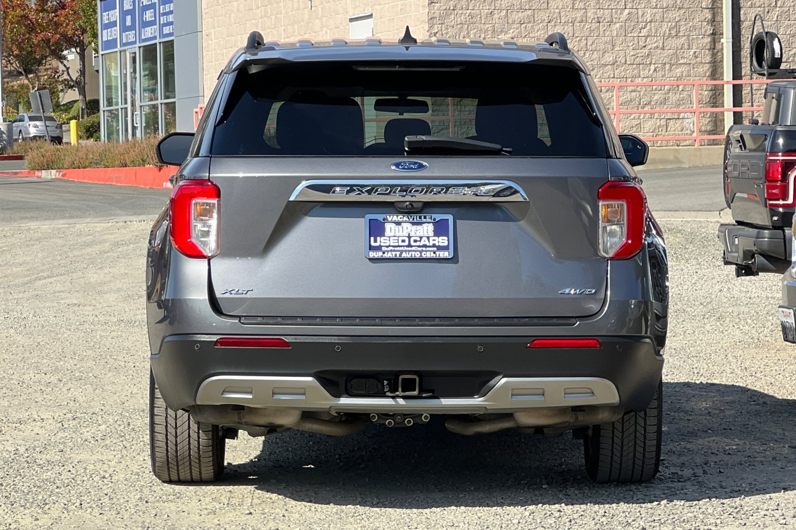 Certified 2021 Ford Explorer XLT w/ Equipment Group 202A AWD/4WD image 5