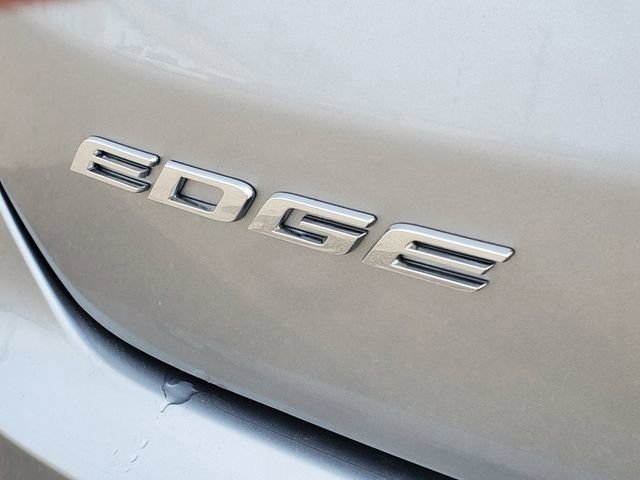 Certified 2020 Ford Edge SE w/ Cargo Accessory Package image 28