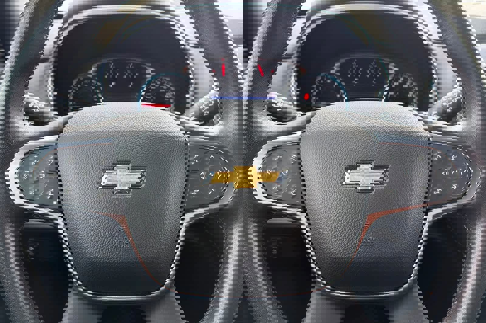 Used 2022 Chevrolet Traverse LT image 24