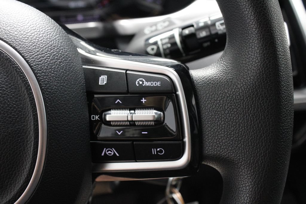 Used 2022 Kia Sorento LX FWD image 28