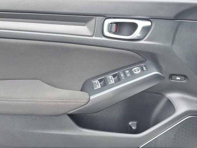 Used 2025 Honda Civic Sport image 12