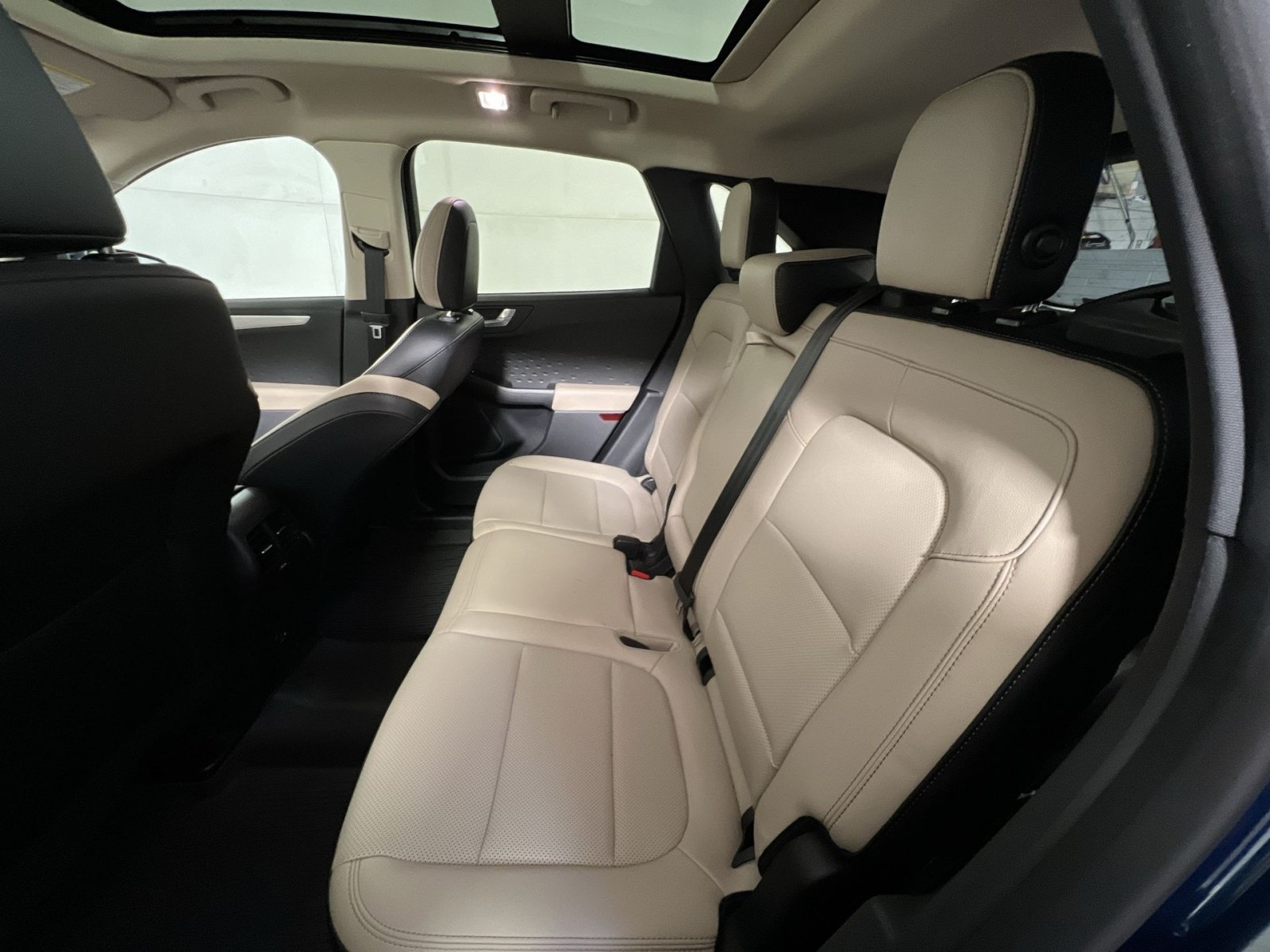 Certified 2020 Ford Escape SEL AWD/4WD image 25