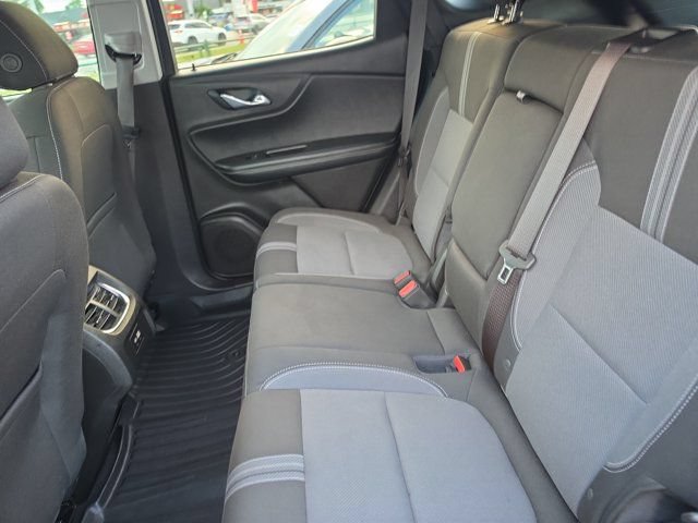 Used 2024 Chevrolet Blazer LT FWD image 25