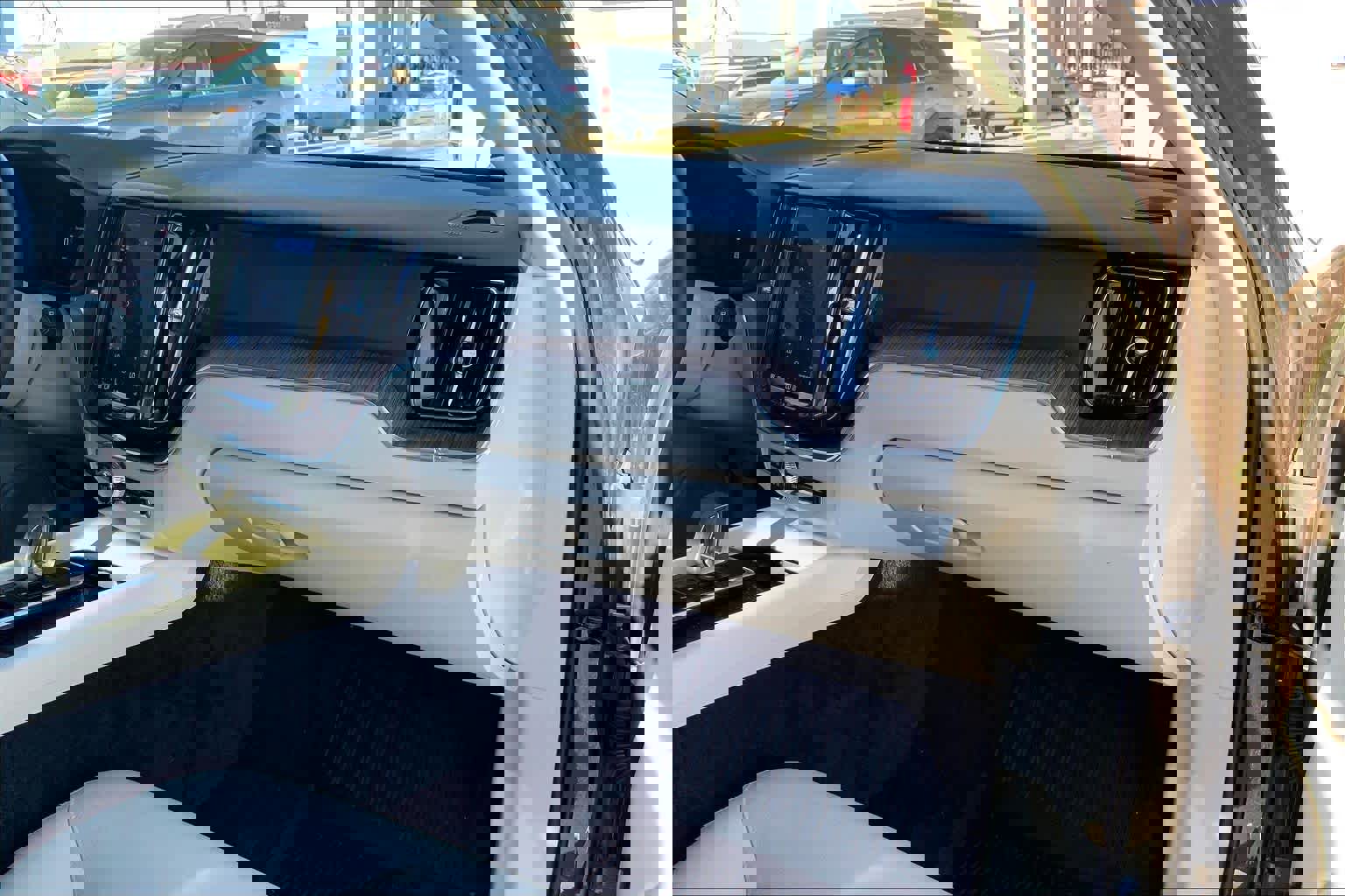 Used 2022 Volvo XC60 B5 Momentum w/ Protection Package Premier image 18