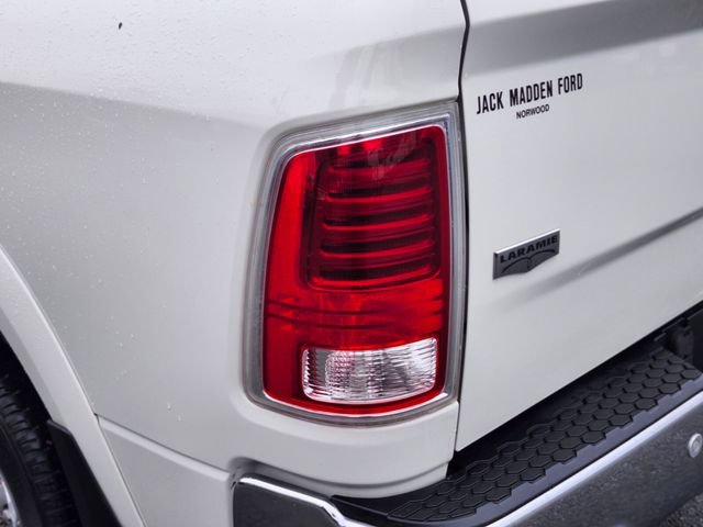 Used 2017 RAM 1500 Laramie w/ Convenience Group AWD/4WD image 9