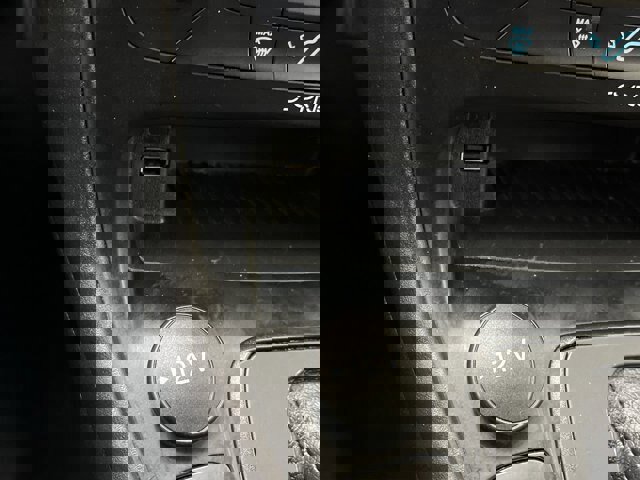 Certified 2018 Ford Focus SE image 17