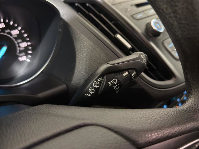 Certified 2018 Ford Escape SE image 21