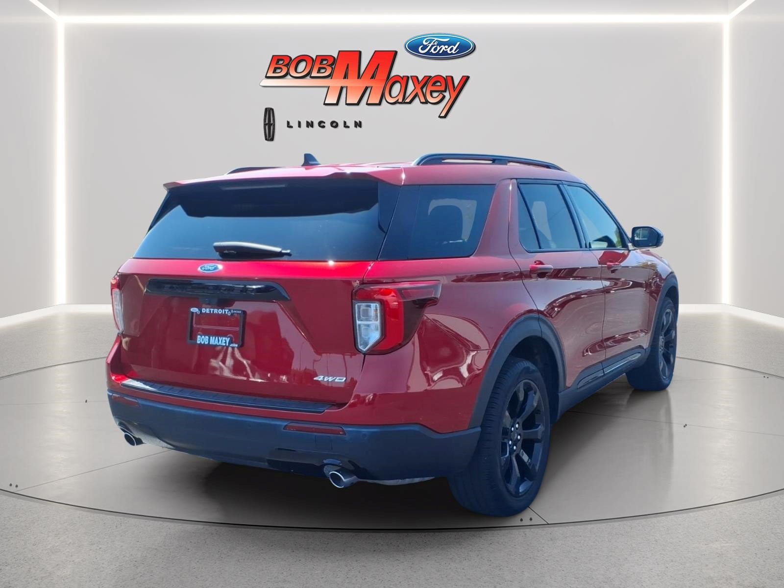 Certified 2023 Ford Explorer ST-Line AWD/4WD image 4