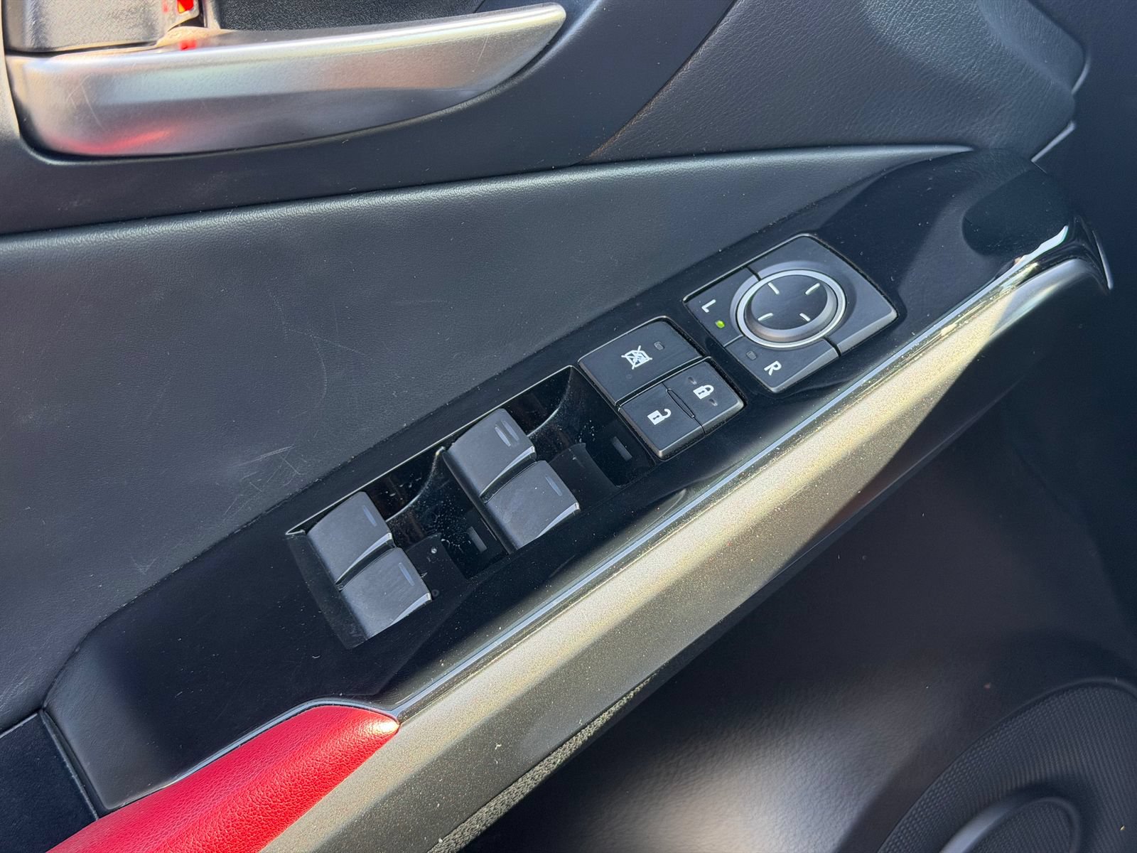 Used 2021 Lexus IS 300 w/ Comfort Package RWD image 12