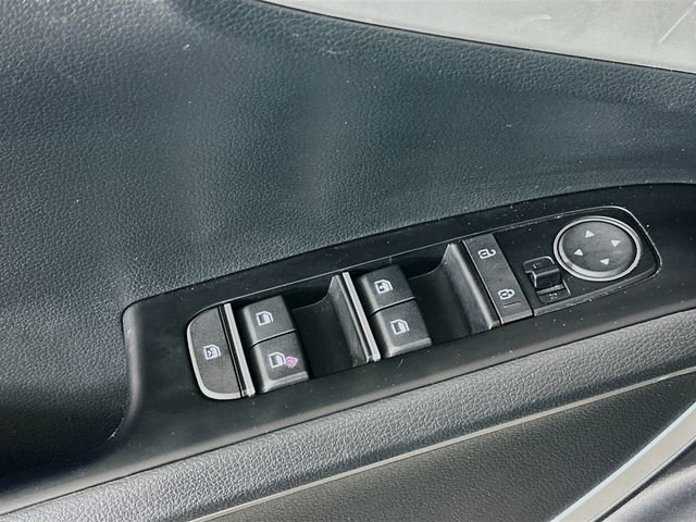 Used 2025 Kia Soul LX FWD image 22