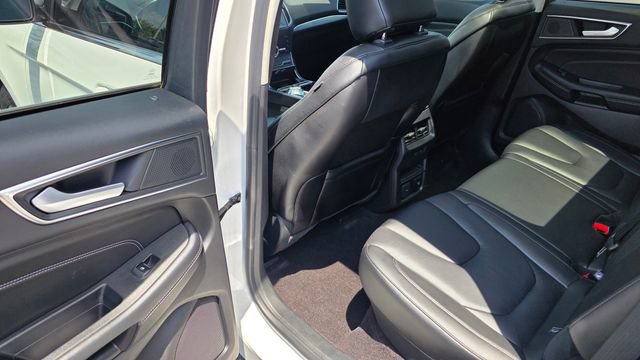 Certified 2020 Ford Edge Titanium w/ Equipment Group 301A AWD/4WD image 25