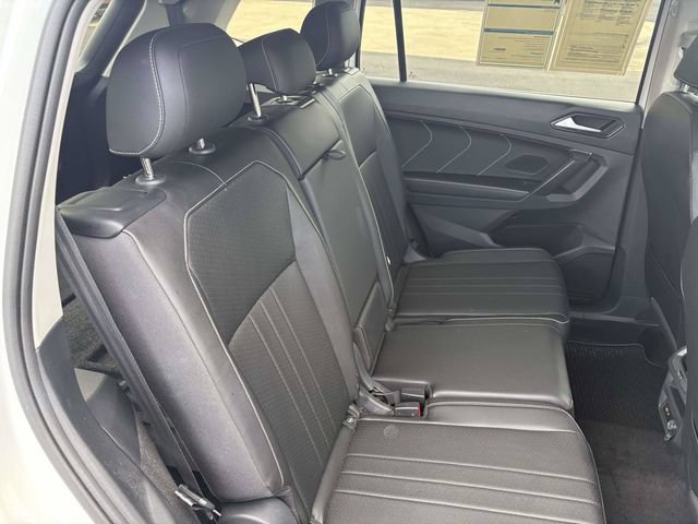 Used 2023 Volkswagen Tiguan SE FWD image 16