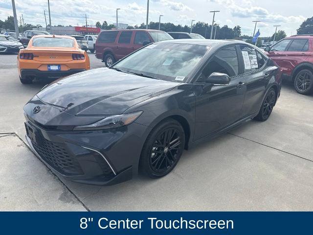 Used 2026 Toyota Camry SE FWD video 3