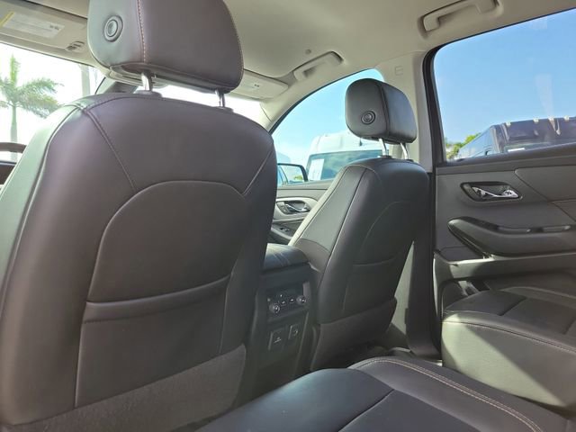 Used 2020 Chevrolet Traverse RS image 13