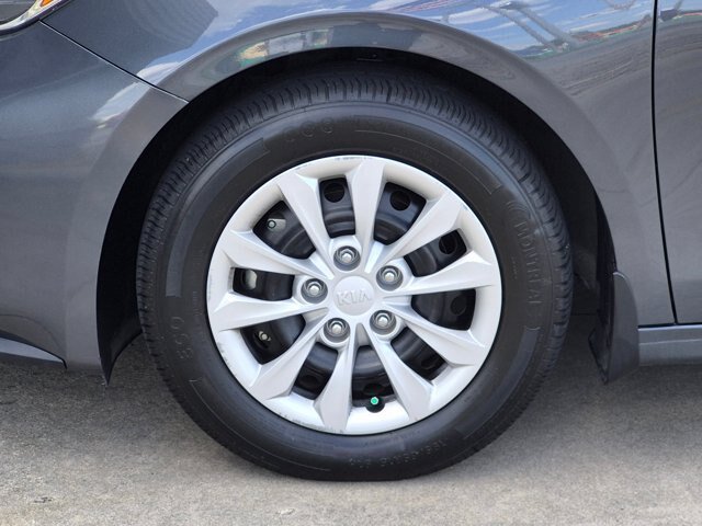 Used 2019 Kia Forte Sedan FWD image 11
