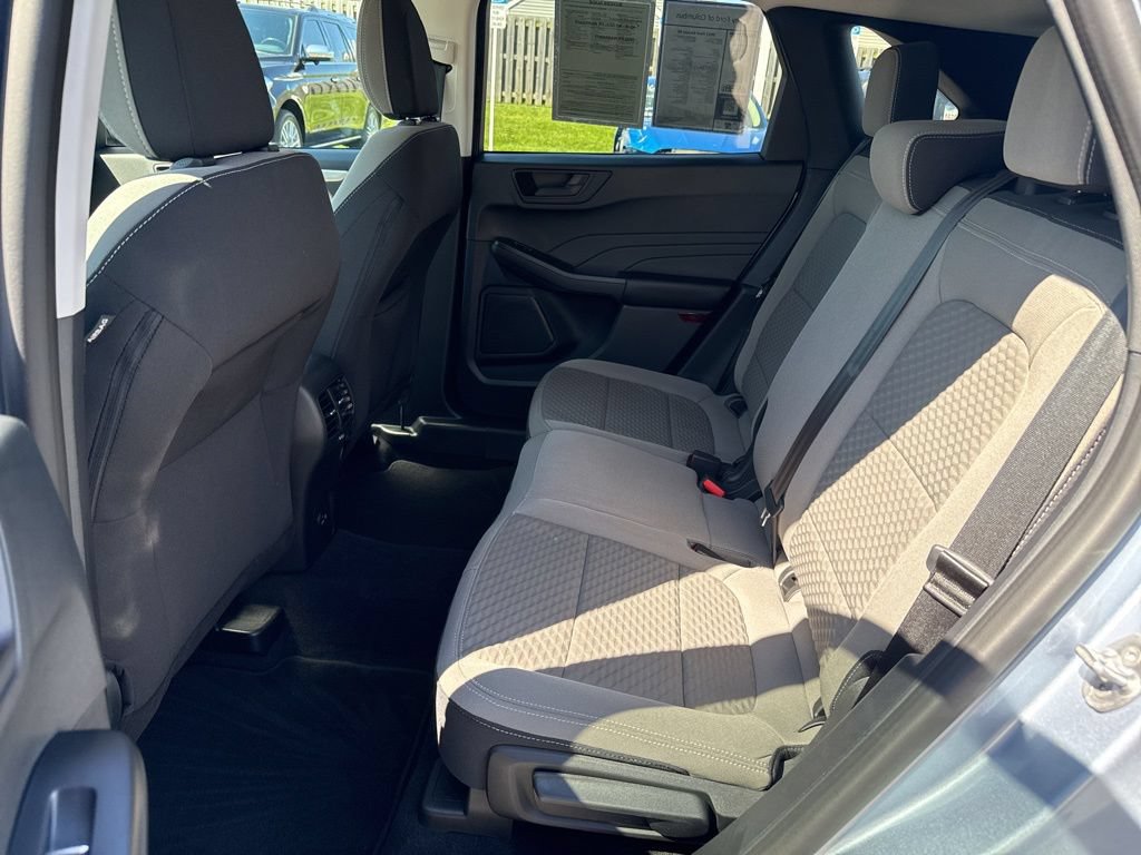 Certified 2022 Ford Escape SE w/ Cold Weather Package FWD image 27