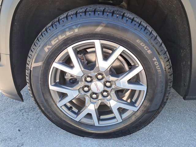 Used 2021 GMC Acadia SLE image 9