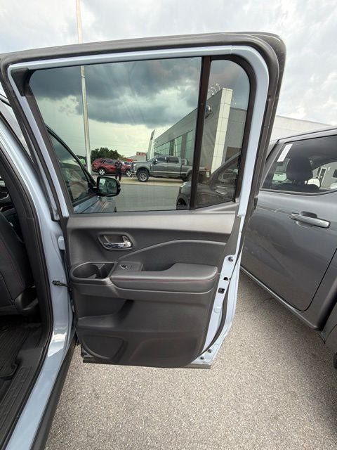 Used 2022 Honda Ridgeline Black Edition image 22
