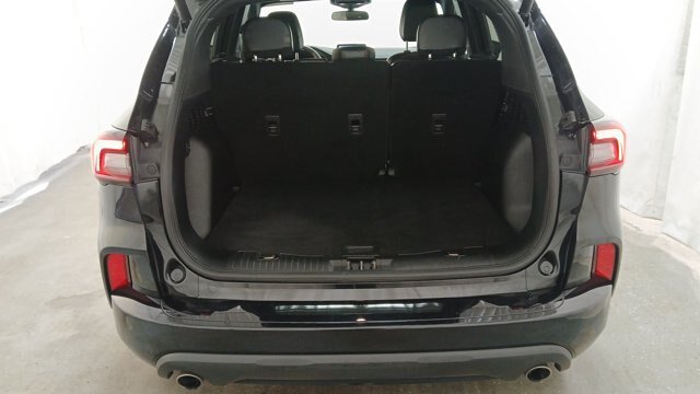 Certified 2023 Ford Escape ST-Line AWD/4WD image 21