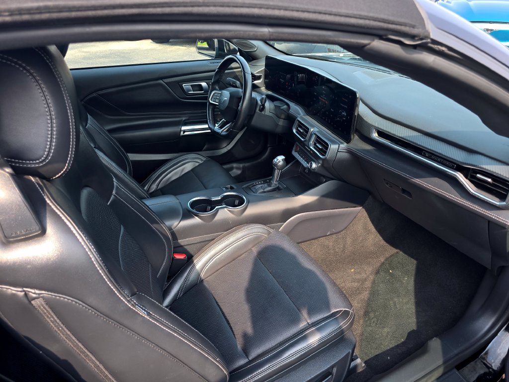 Certified 2025 Ford Mustang Premium RWD image 10