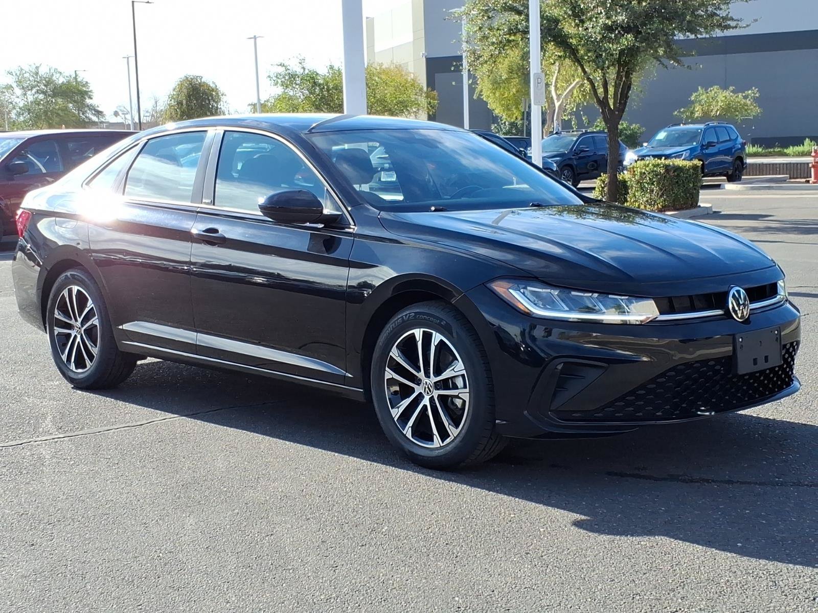 Used 2025 Volkswagen Jetta Sport FWD image 7