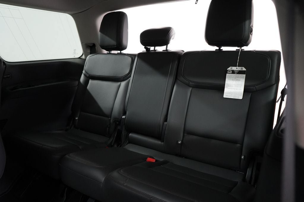 Certified 2025 Ford Expedition Active AWD/4WD image 21