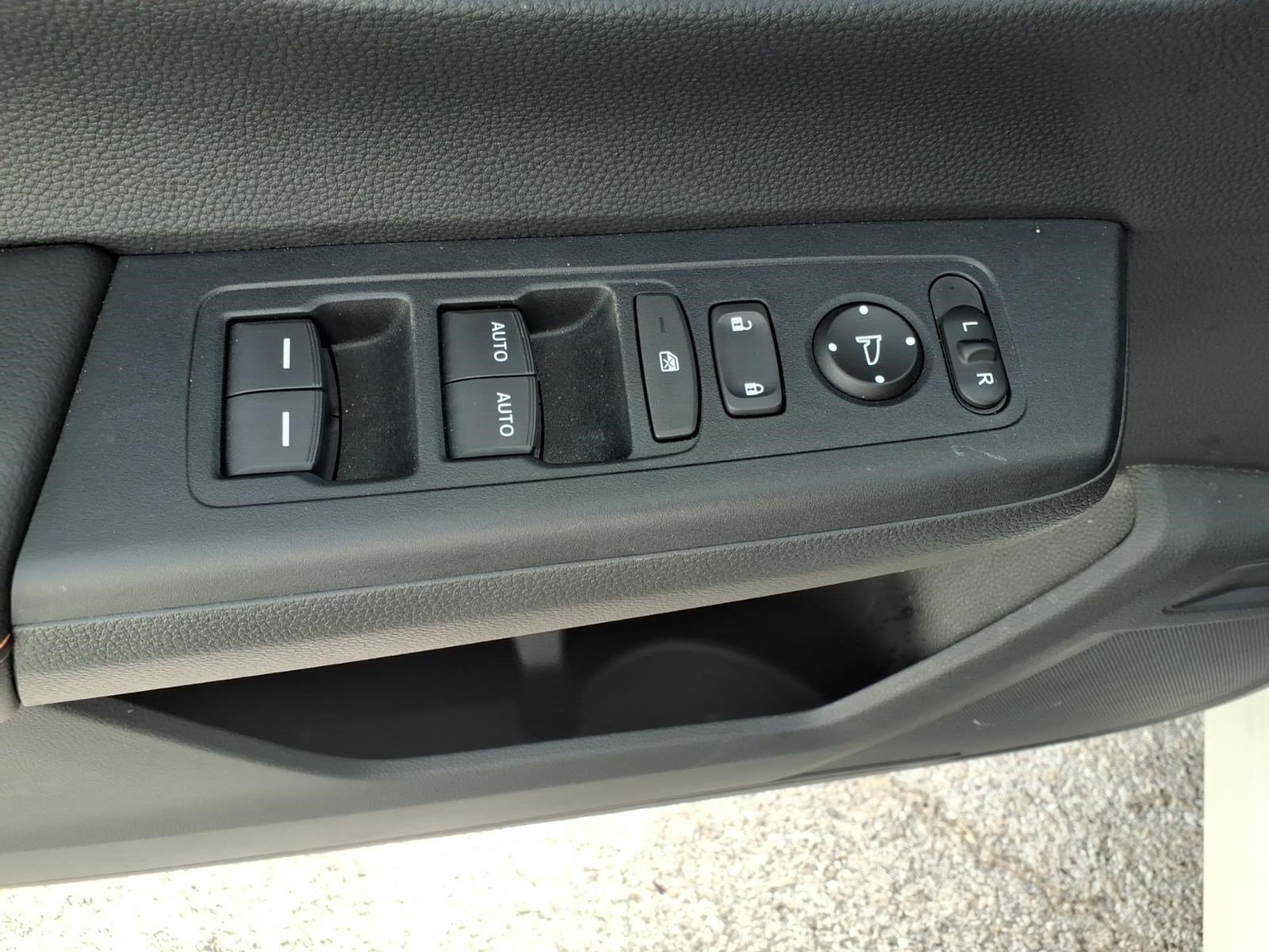 Used 2025 Honda CR-V Sport image 19
