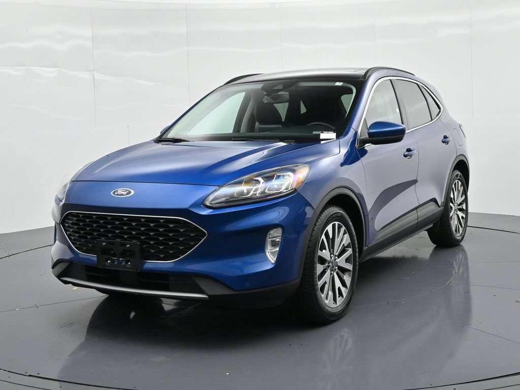 Certified 2022 Ford Escape Titanium w/ Class II Trailer Tow Package AWD/4WD image 6
