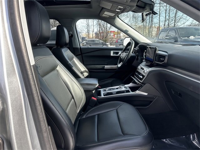 Certified 2023 Ford Explorer XLT w/ Equipment Group 202A image 35