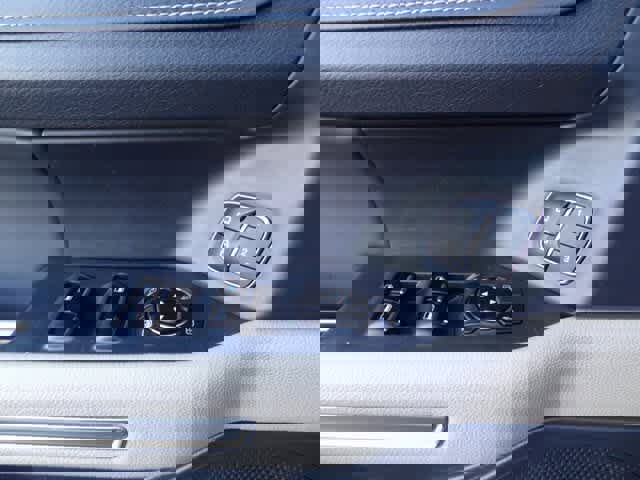 Certified 2023 Ford Expedition XLT image 20